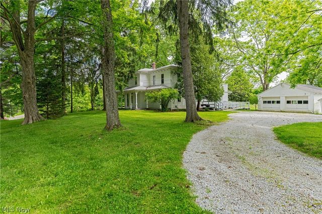 1740 W Comet Road, New Franklin, OH 44216