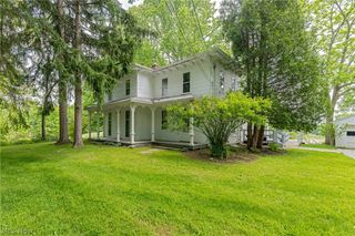 1740 W Comet Road, New Franklin, OH 44216