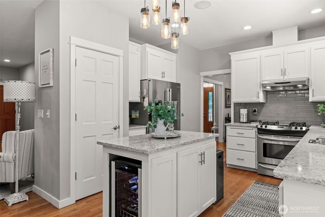 6722 77th Avenue Ct NW, Gig Harbor, WA 98335
