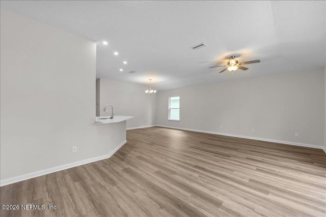 302 S 14TH Street, Palatka, FL 32177