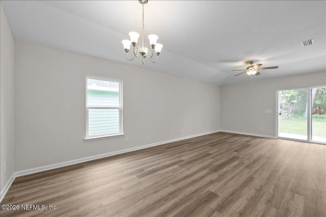 302 S 14TH Street, Palatka, FL 32177