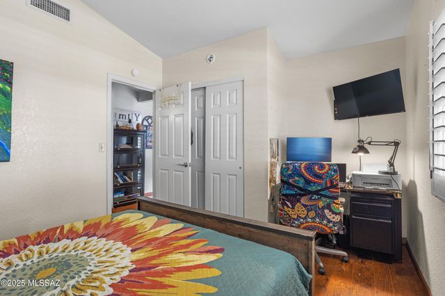 8571 S Navigator Place, Tucson, AZ 85756