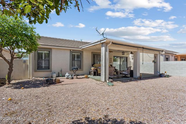 8571 S Navigator Place, Tucson, AZ 85756