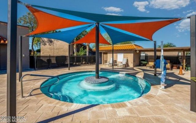 8571 S Navigator Place, Tucson, AZ 85756