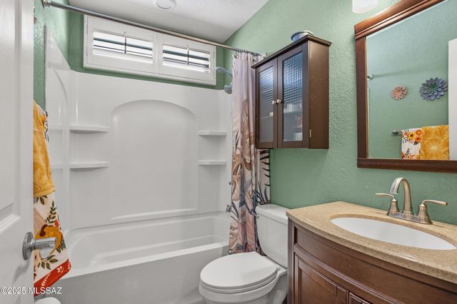 8571 S Navigator Place, Tucson, AZ 85756