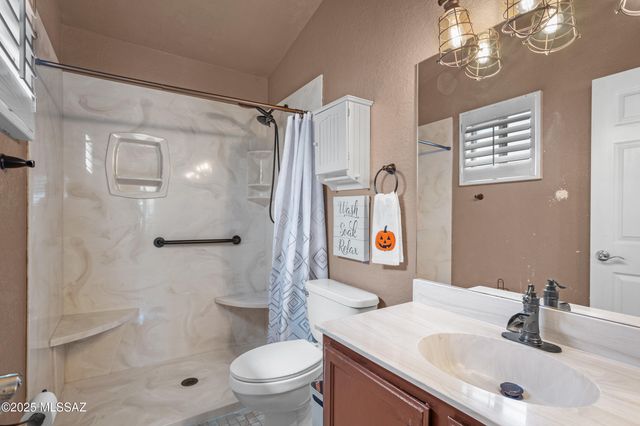 8571 S Navigator Place, Tucson, AZ 85756