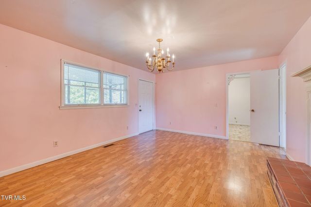 117 Kelly Road, Pennington Gap, VA 24277
