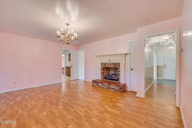 117 Kelly Road, Pennington Gap, VA 24277