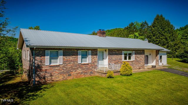 117 Kelly Road, Pennington Gap, VA 24277