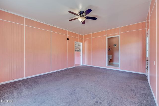 117 Kelly Road, Pennington Gap, VA 24277