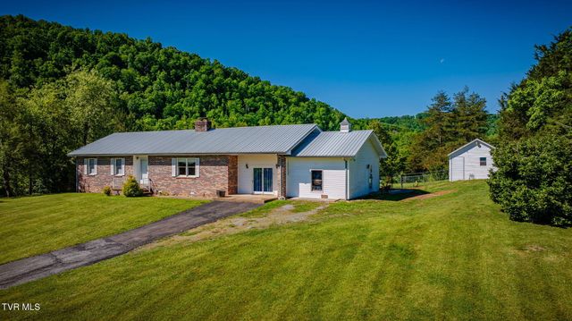 117 Kelly Road, Pennington Gap, VA 24277