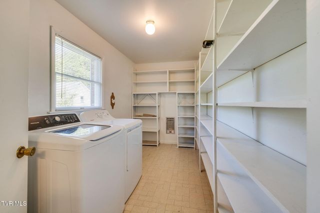 117 Kelly Road, Pennington Gap, VA 24277