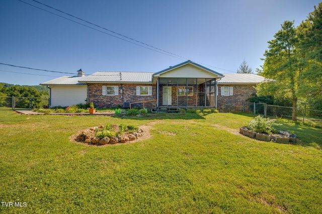 117 Kelly Road, Pennington Gap, VA 24277