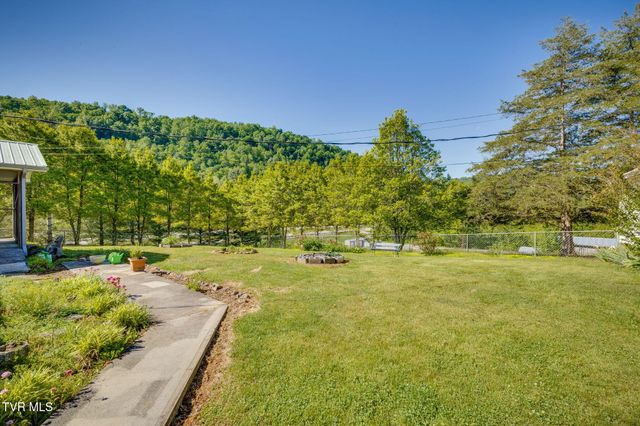 117 Kelly Road, Pennington Gap, VA 24277