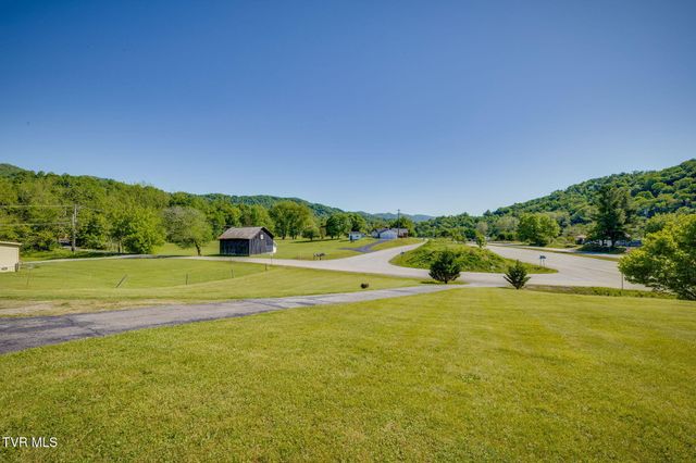 117 Kelly Road, Pennington Gap, VA 24277
