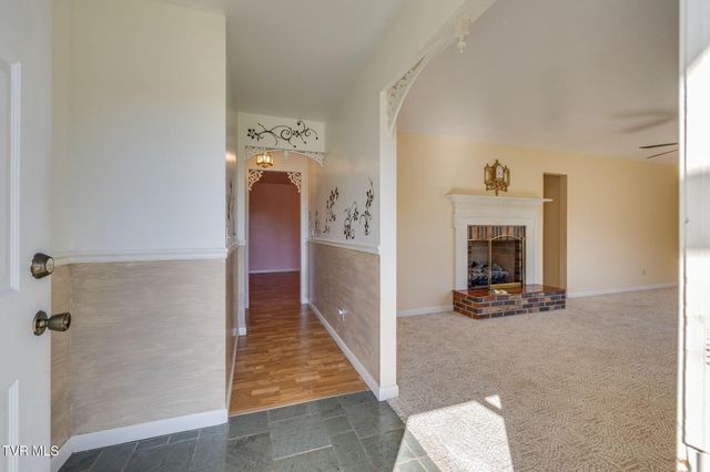 117 Kelly Road, Pennington Gap, VA 24277