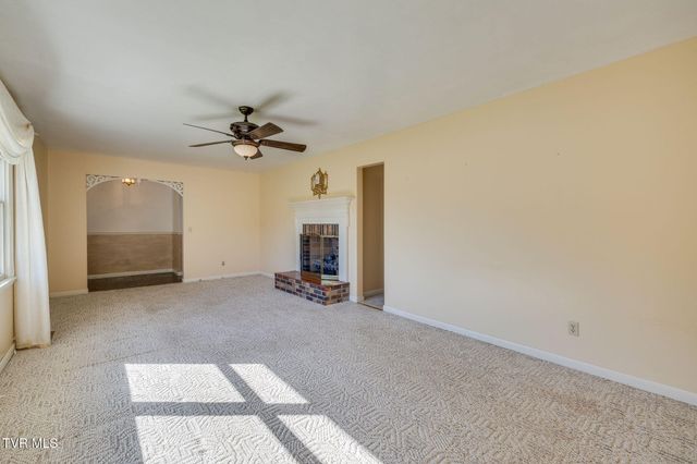 117 Kelly Road, Pennington Gap, VA 24277