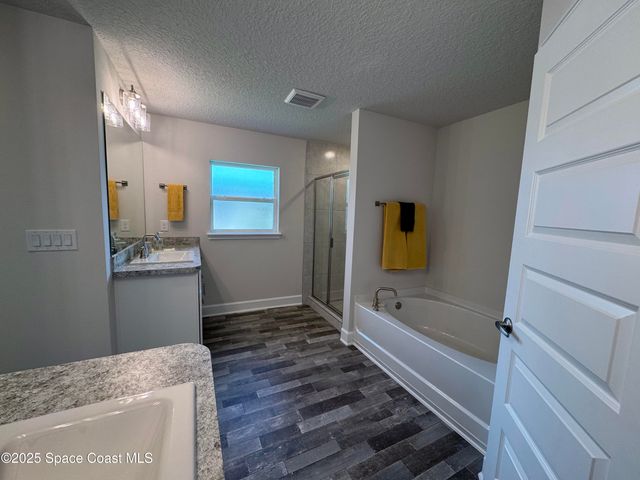 1370 Schumann Drive, Sebastian, FL 32958