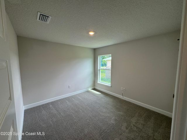 1370 Schumann Drive, Sebastian, FL 32958