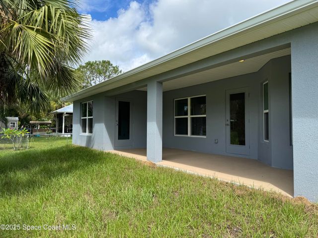 1370 Schumann Drive, Sebastian, FL 32958