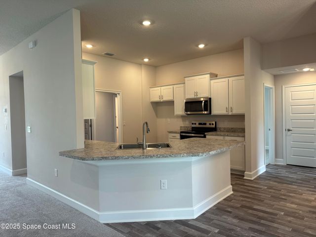 1370 Schumann Drive, Sebastian, FL 32958