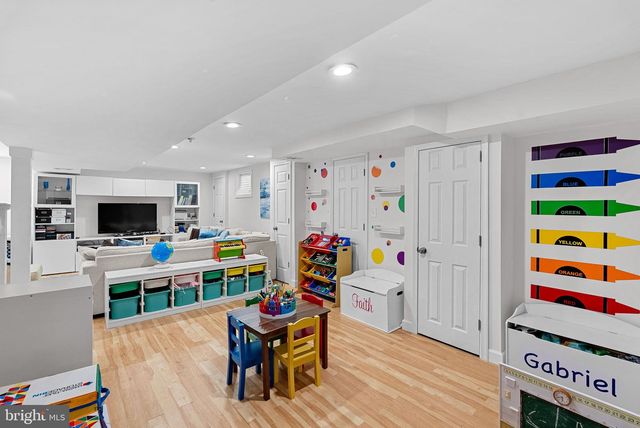 8909 2ND AVE, Silver Spring, MD 20910