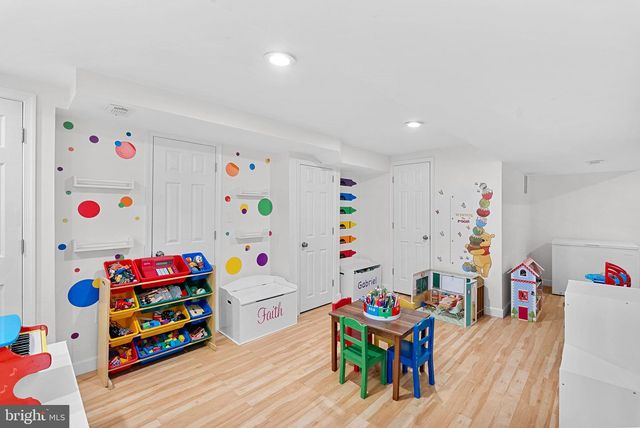 8909 2ND AVE, Silver Spring, MD 20910
