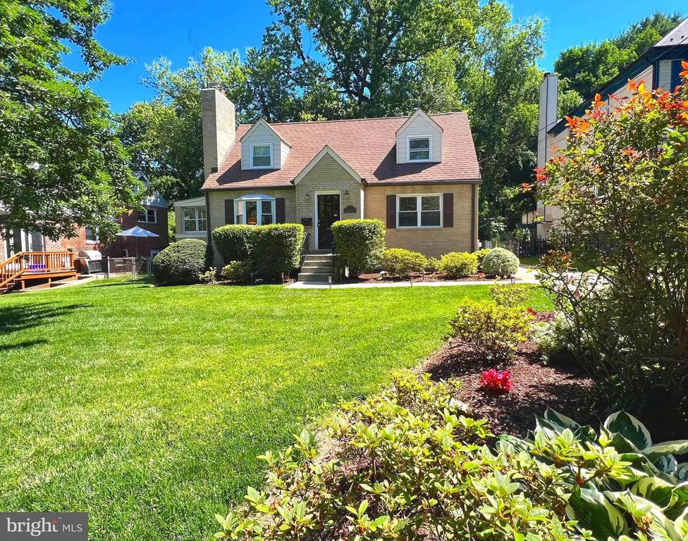 8909 2ND AVE, Silver Spring, MD 20910