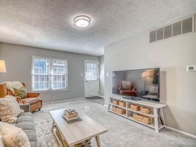 7165 S Gaylord St I-4, Centennial, CO 80122