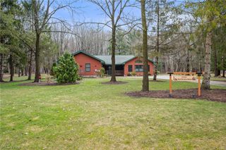 17627 Northview Drive, Chagrin Falls, OH 44023