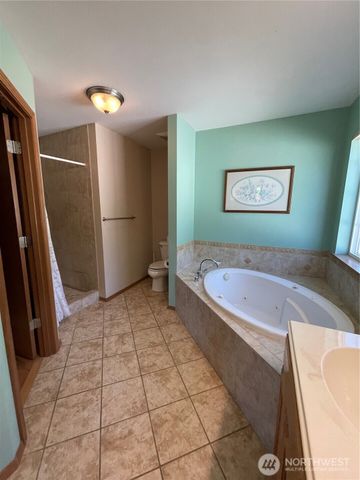 6209 25th Street NE, Tacoma, WA 98422