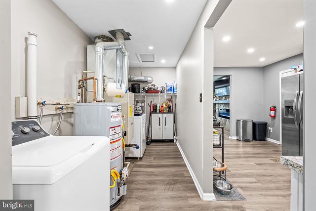 6 SUSSEX RD, Marlton, NJ 08053