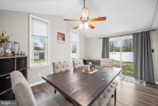 6 SUSSEX RD, Marlton, NJ 08053