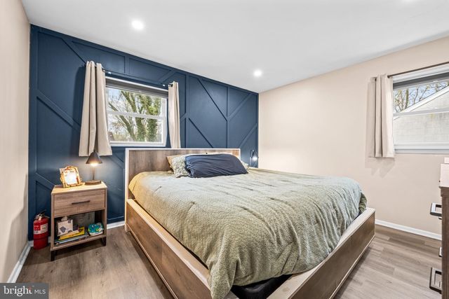 6 SUSSEX RD, Marlton, NJ 08053