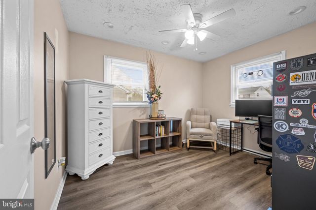 6 SUSSEX RD, Marlton, NJ 08053