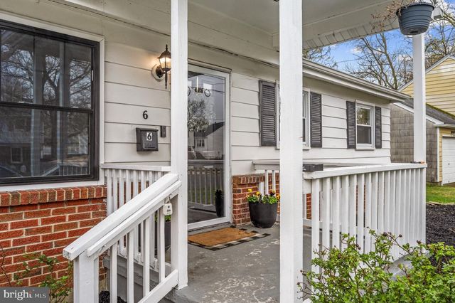 6 SUSSEX RD, Marlton, NJ 08053