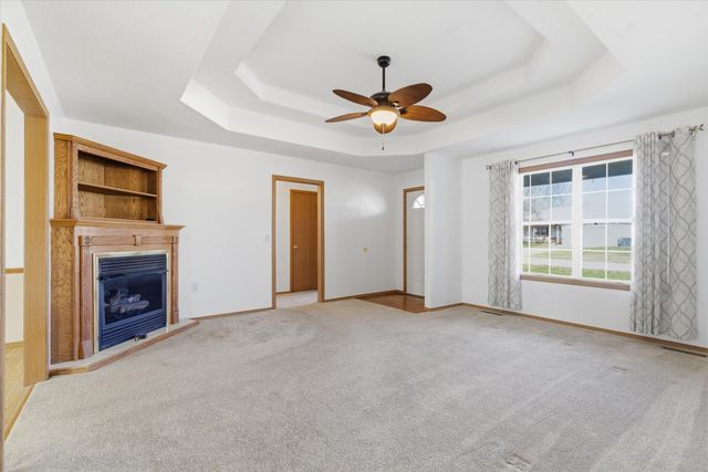 605 S Sunmeadow Drive, Strafford, MO 65757