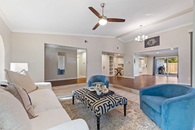 8605 Grumman Drive, Dallas, TX 75228