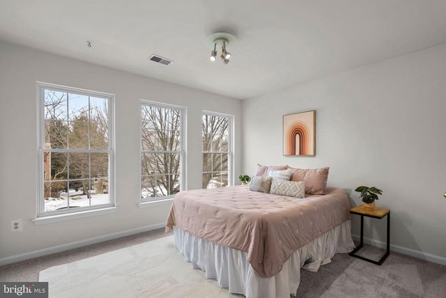 11525 SENECA FOREST CIRCLE, Germantown, MD 20876