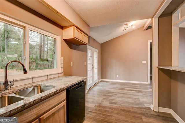 8962 BENTWOOD Lane, Riverdale, GA 30274