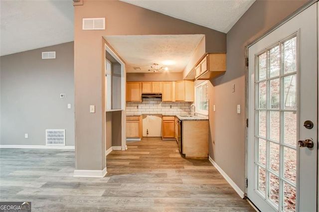 8962 BENTWOOD Lane, Riverdale, GA 30274