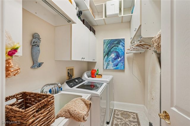 8983 Star Tulip CT, Naples, FL 34113