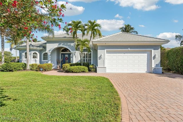 8983 Star Tulip CT, Naples, FL 34113