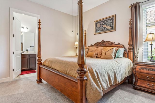 8530 GRAND ALBERATO ROAD, Tampa, FL 33647