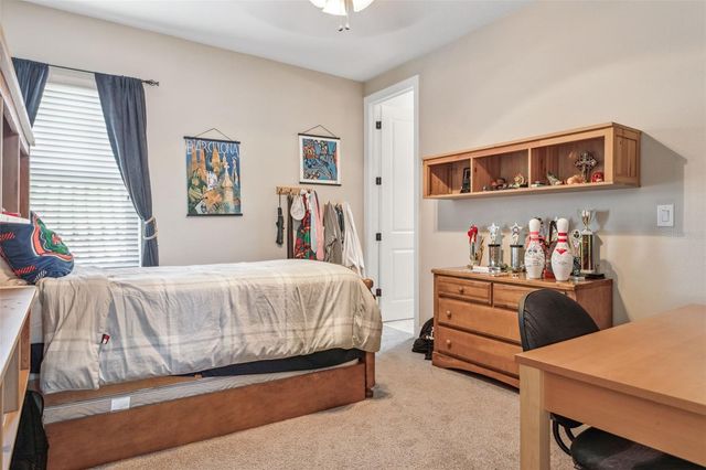 8530 GRAND ALBERATO ROAD, Tampa, FL 33647