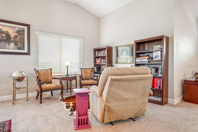 8530 GRAND ALBERATO ROAD, Tampa, FL 33647