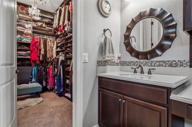 8530 GRAND ALBERATO ROAD, Tampa, FL 33647