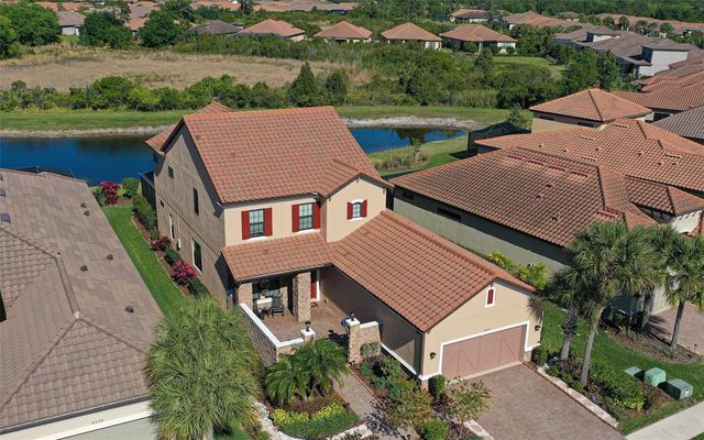 8530 GRAND ALBERATO ROAD, Tampa, FL 33647