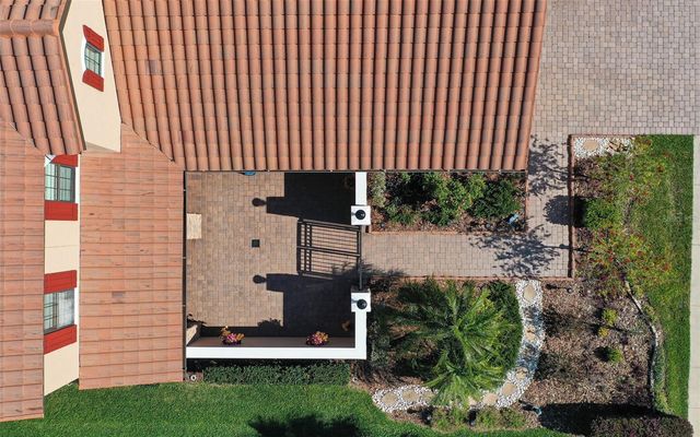 8530 GRAND ALBERATO ROAD, Tampa, FL 33647