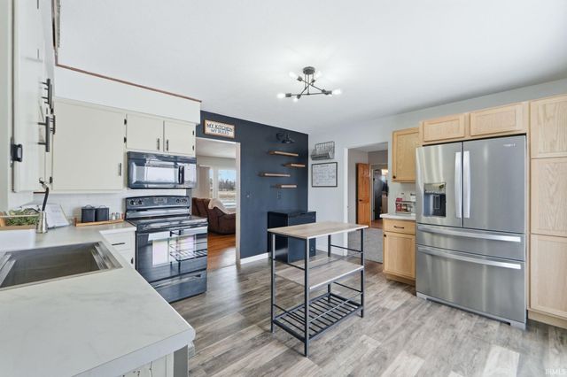 4663 S 450 W, Albion, IN 46701